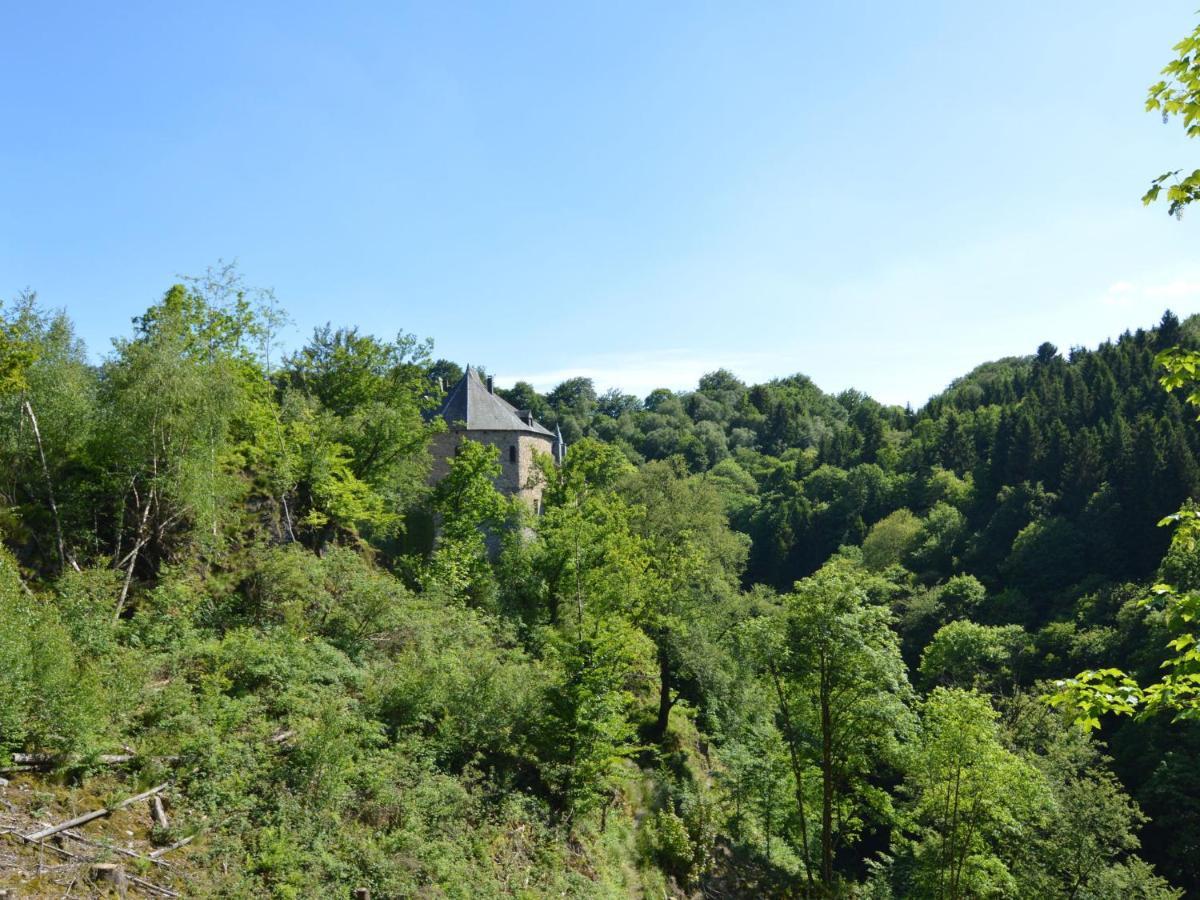 Villa Inviting Chalet In The Woods In Ovifat à Waimes Extérieur photo